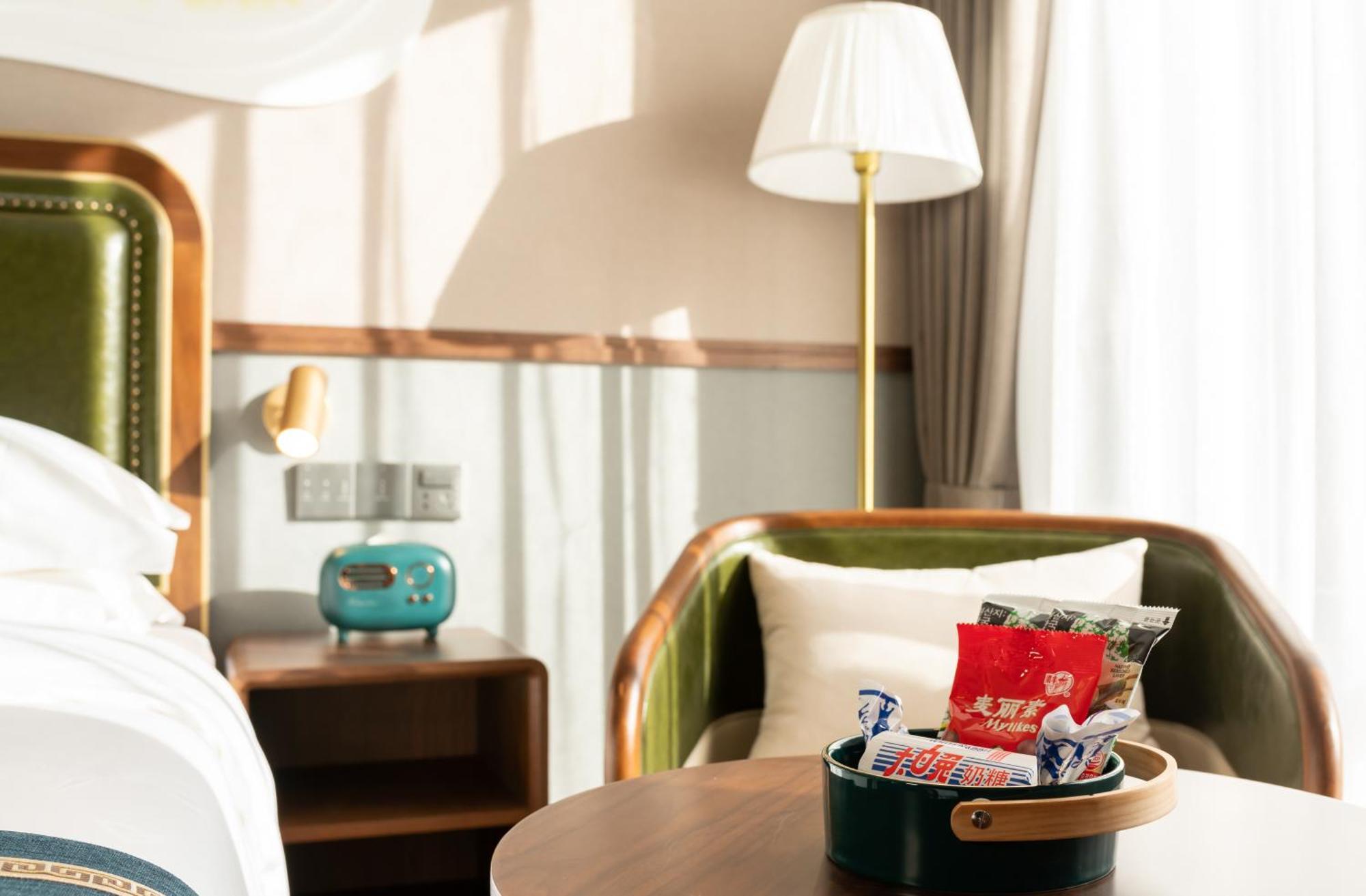 Nost Algia S Hotel Near Beijing Cbd - Cctv, China Zun, Skp And Sanlitun, Tian'Anmen Square, Forbidden City, Free Daily Necessities, Free Night Snack, Free Laundry, English Communication Well, Free Travel Advice , Free Gymnastic, Exterior foto