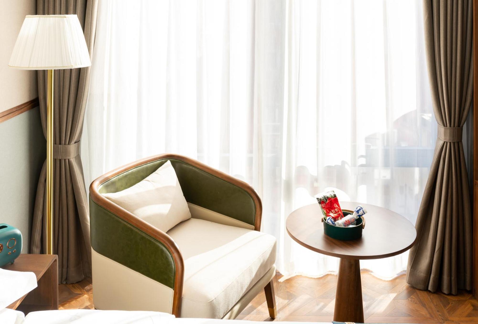 Nost Algia S Hotel Near Beijing Cbd - Cctv, China Zun, Skp And Sanlitun, Tian'Anmen Square, Forbidden City, Free Daily Necessities, Free Night Snack, Free Laundry, English Communication Well, Free Travel Advice , Free Gymnastic, Exterior foto
