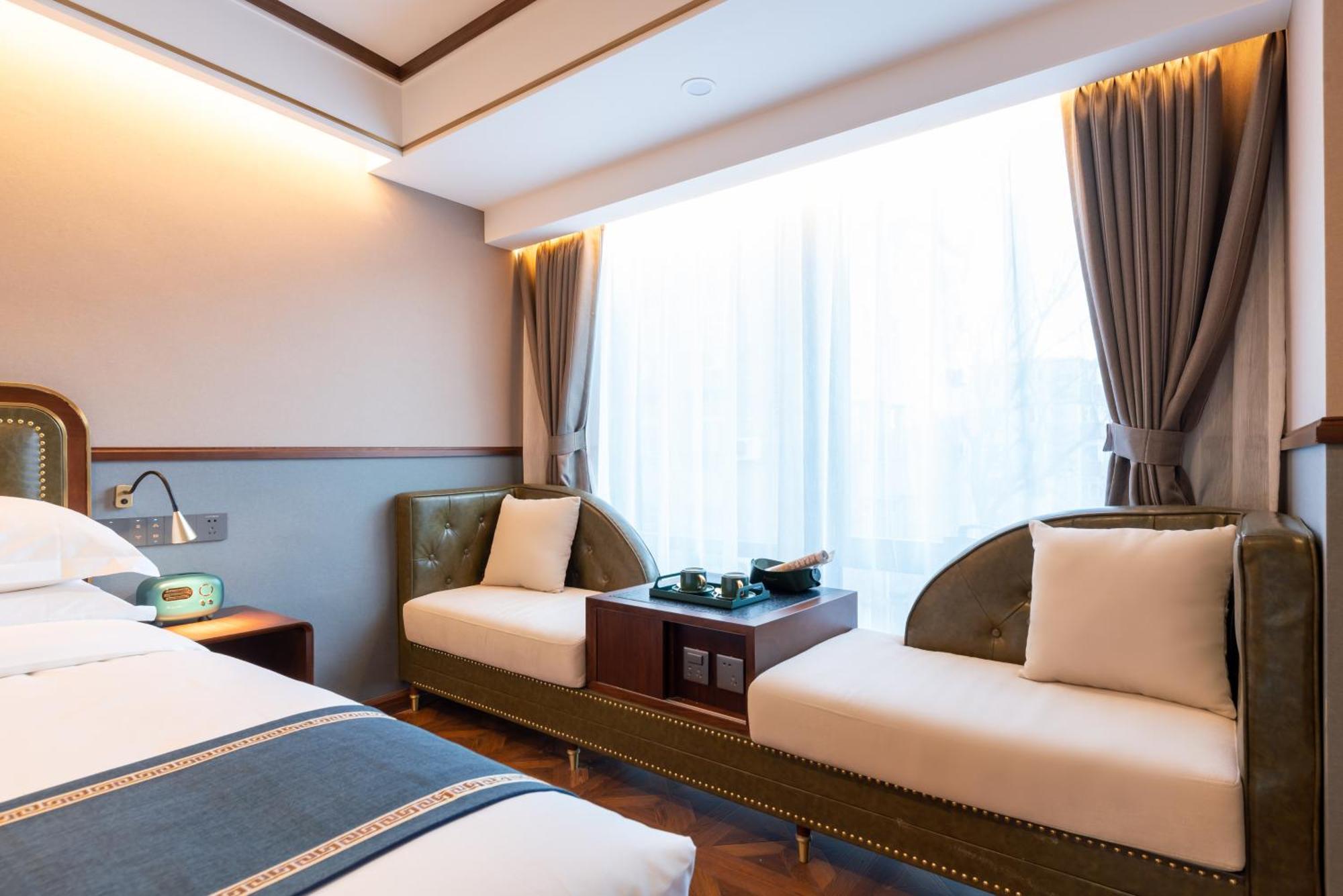 Nost Algia S Hotel Near Beijing Cbd - Cctv, China Zun, Skp And Sanlitun, Tian'Anmen Square, Forbidden City, Free Daily Necessities, Free Night Snack, Free Laundry, English Communication Well, Free Travel Advice , Free Gymnastic, Exterior foto